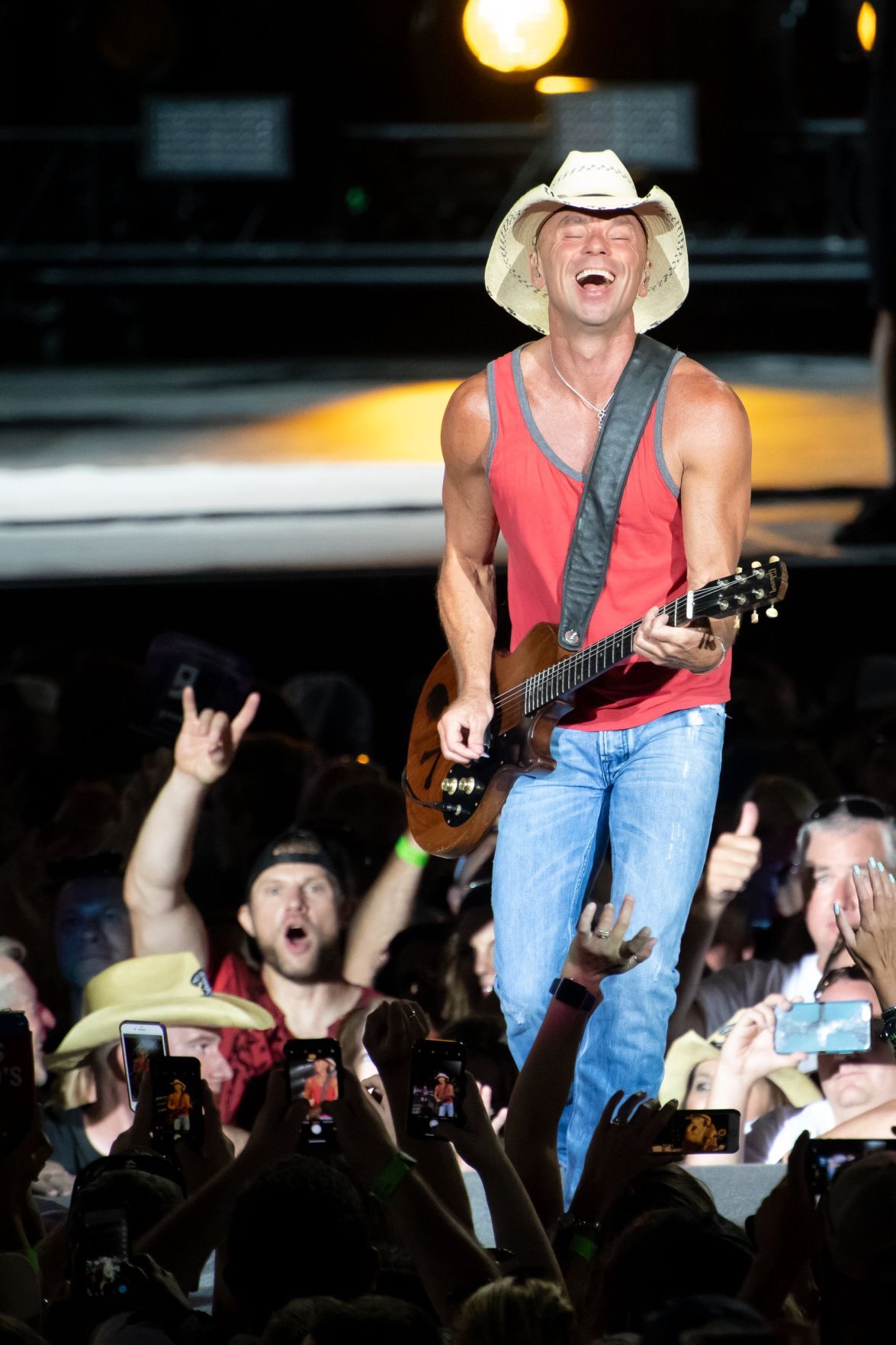 Kenny Chesney, Thomas Rhett at Busch Stadium
